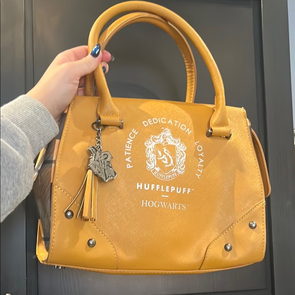 Harry Potter Hufflepuff Hogwarts House Yellow Handbag